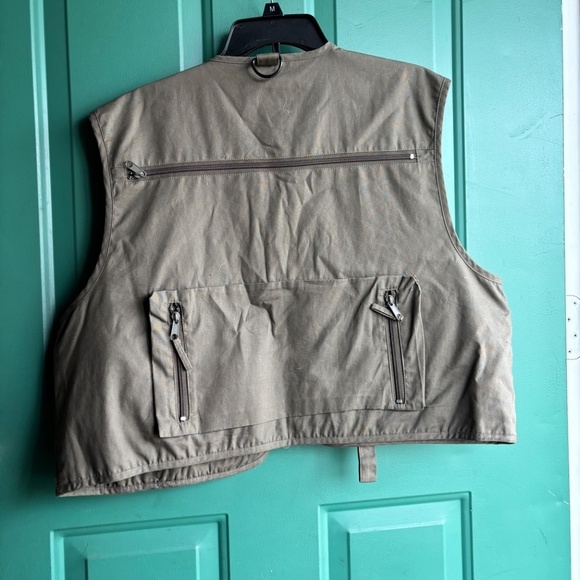 White River size medium men’s tactical vest - Picture 7 of 7